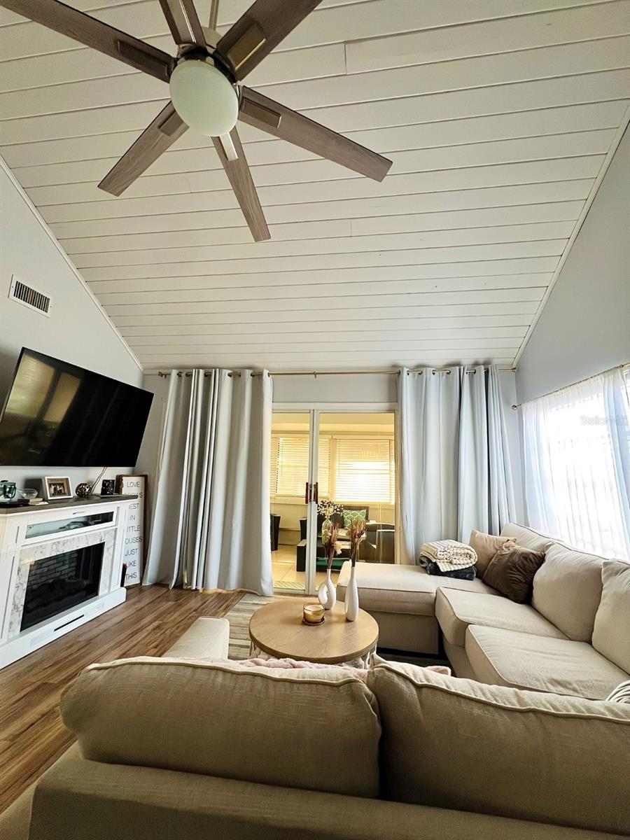 ERROL CLUB VILLAS 01 - Residential