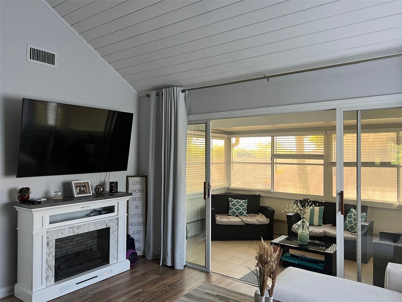 ERROL CLUB VILLAS 01 - Residential