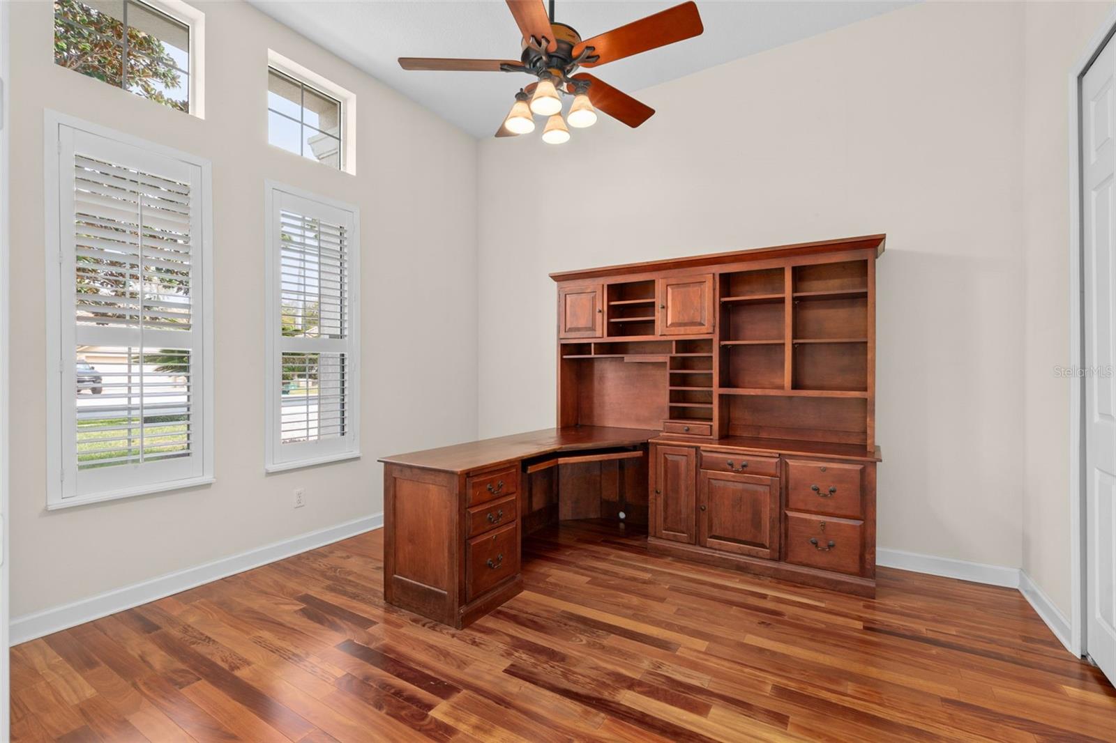 HIDDEN COVE - Residential