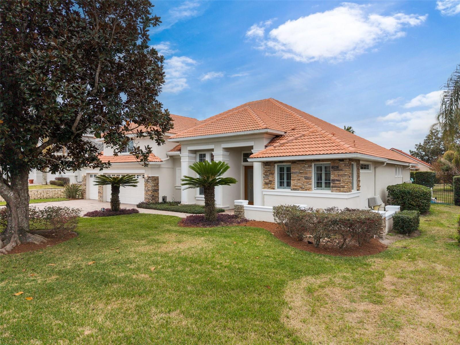 HIDDEN COVE - Residential