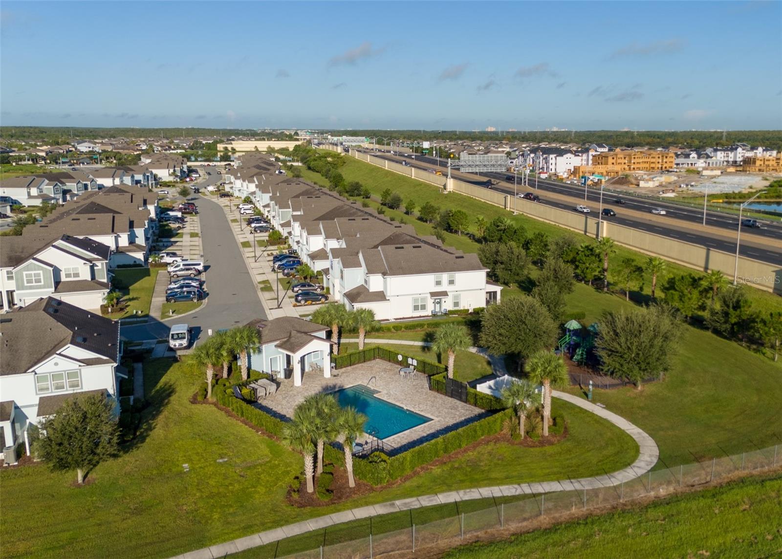 SOMMERSET CROSSING - Residential Lease