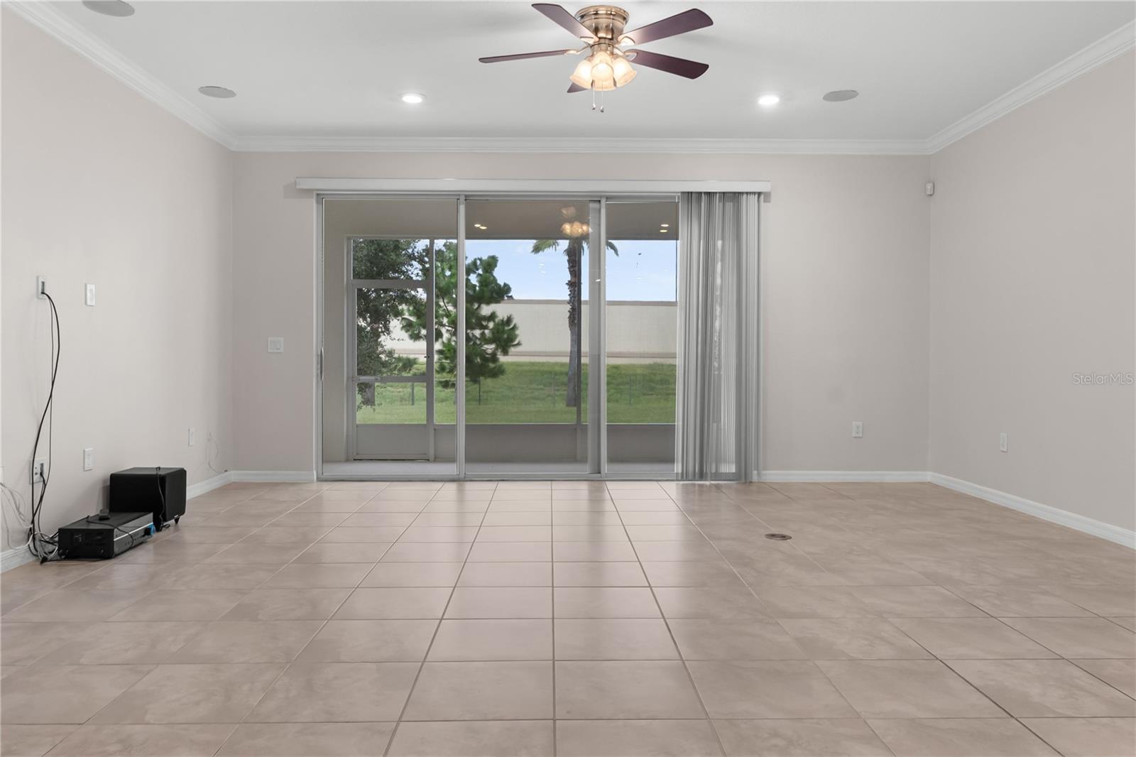 SOMMERSET CROSSING - Residential Lease