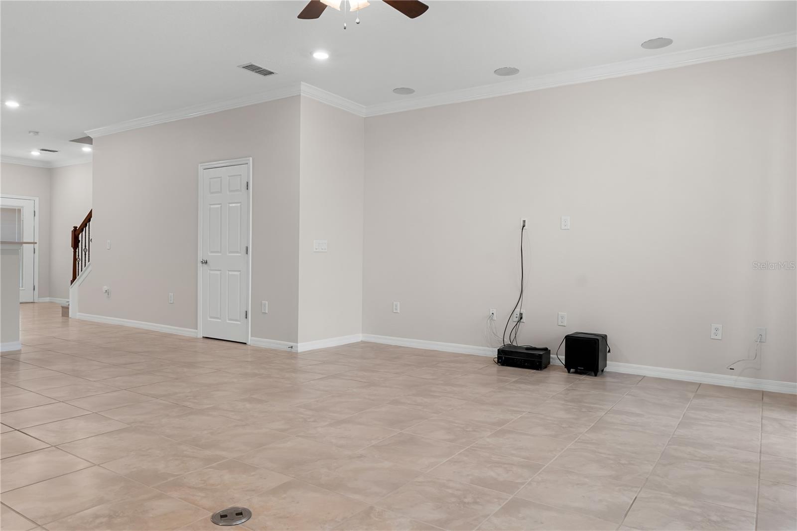 SOMMERSET CROSSING - Residential Lease