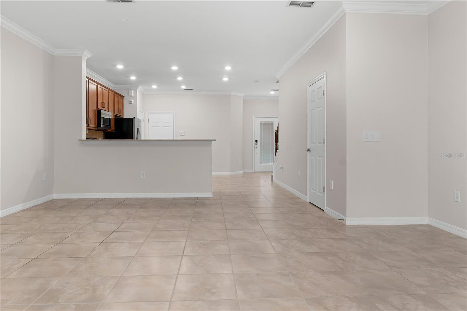 SOMMERSET CROSSING - Residential Lease