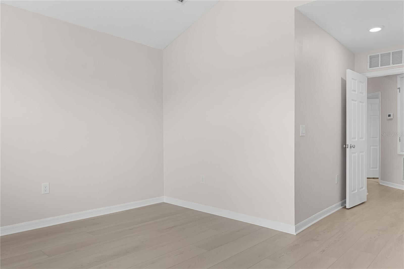 SOMMERSET CROSSING - Residential Lease