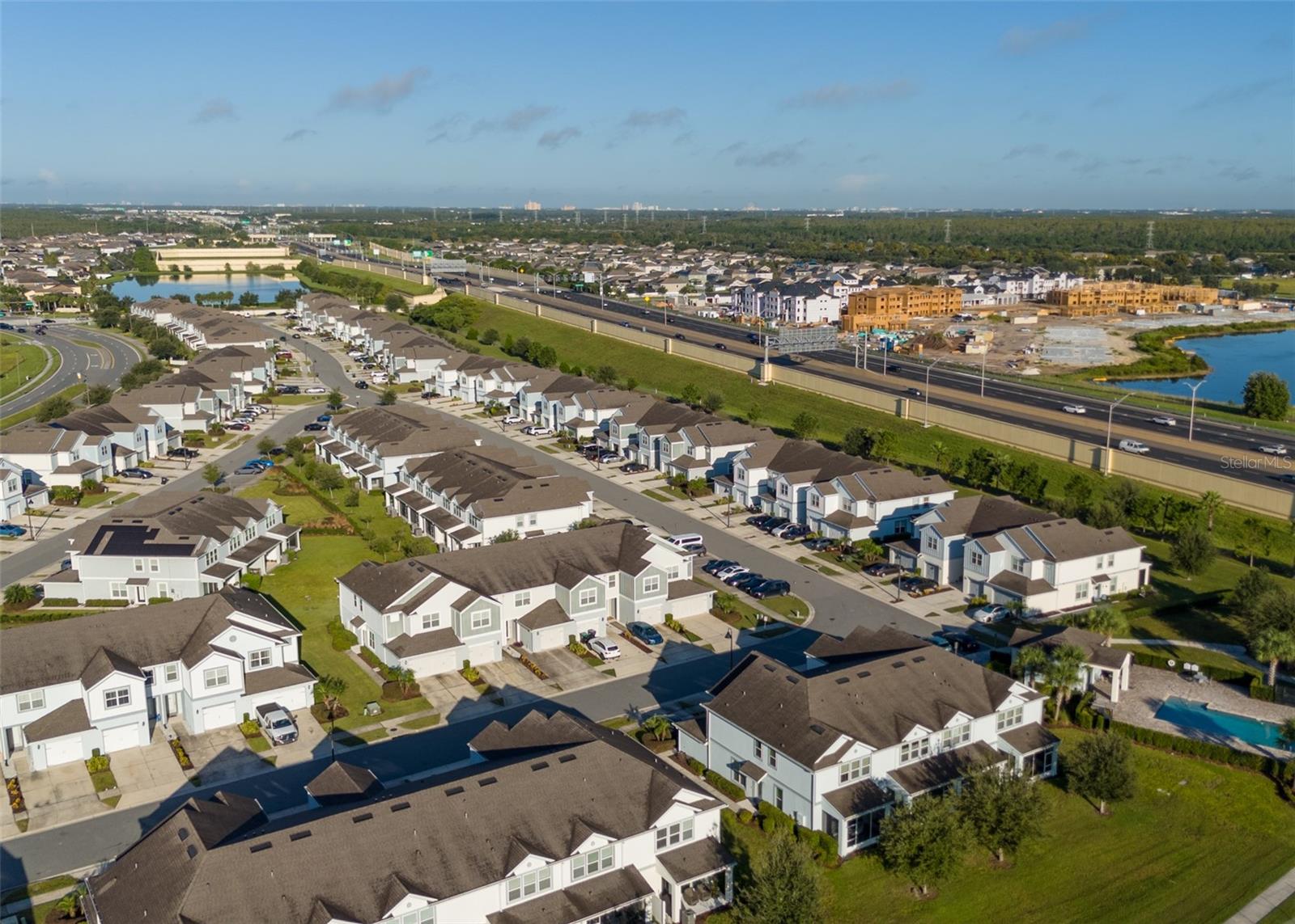 SOMMERSET CROSSING - Residential Lease