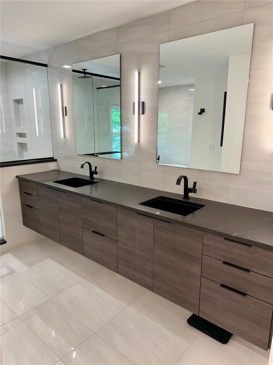 HARBOR ACRES - Residential Lease