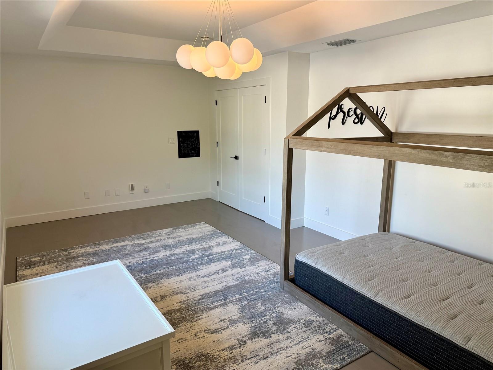 HARBOR ACRES - Residential Lease