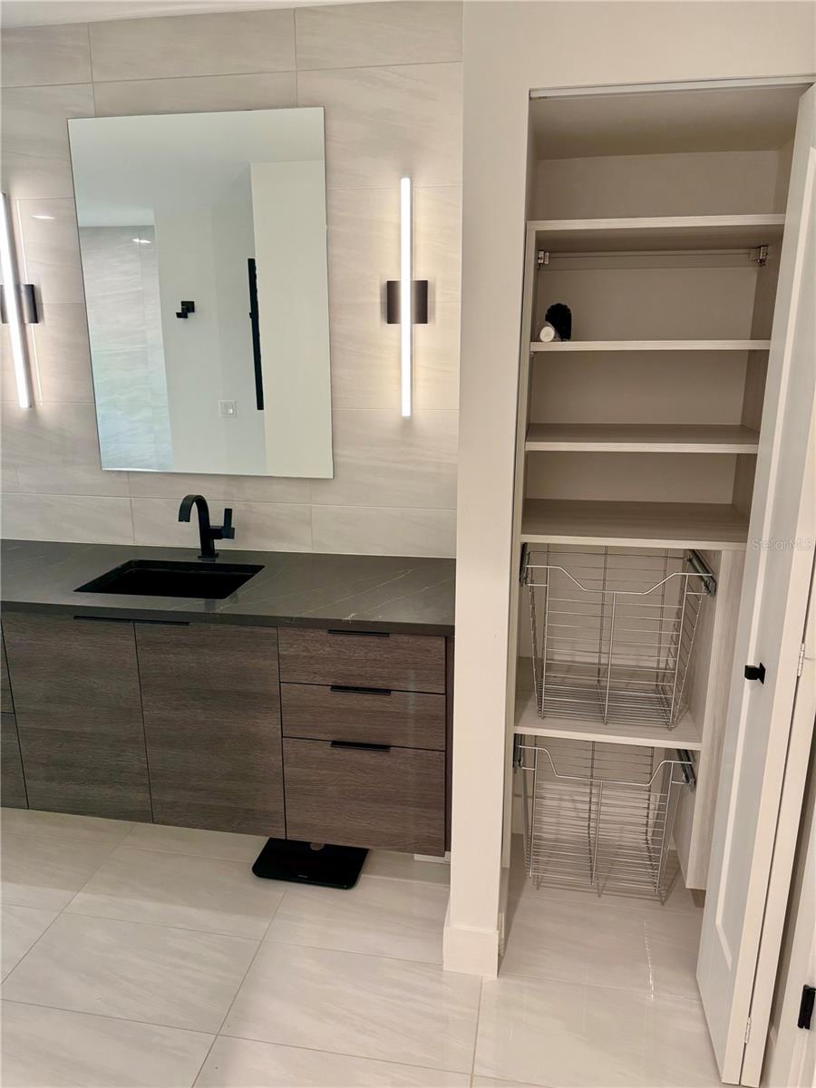 HARBOR ACRES - Residential Lease