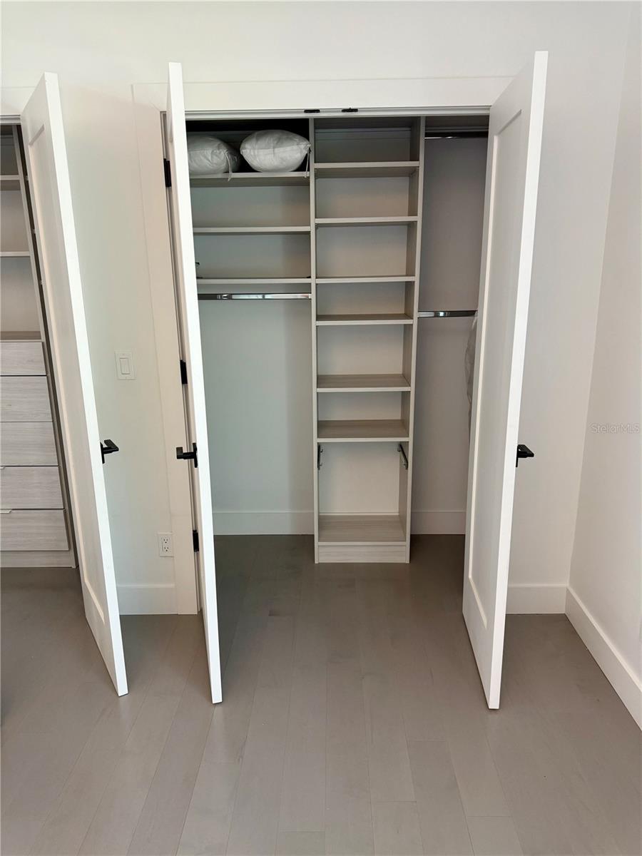 HARBOR ACRES - Residential Lease