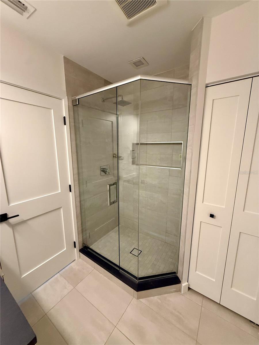 HARBOR ACRES - Residential Lease