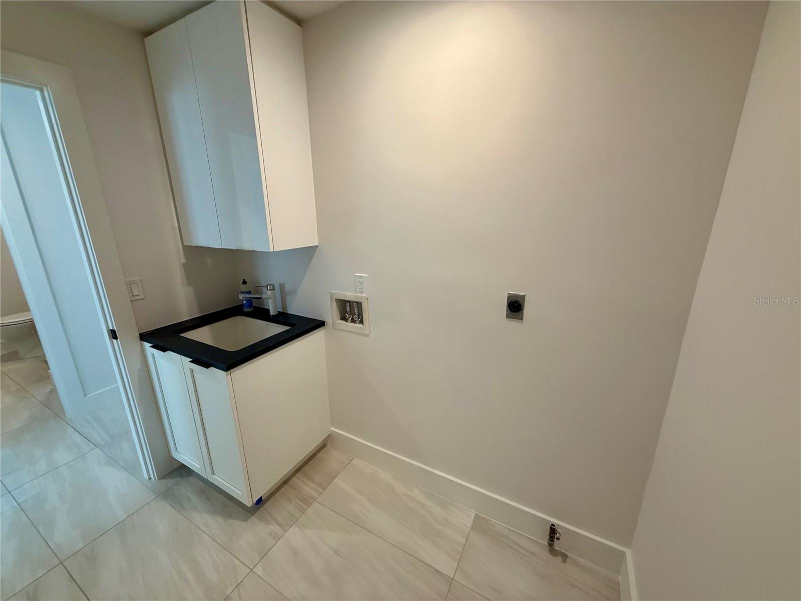 HARBOR ACRES - Residential Lease