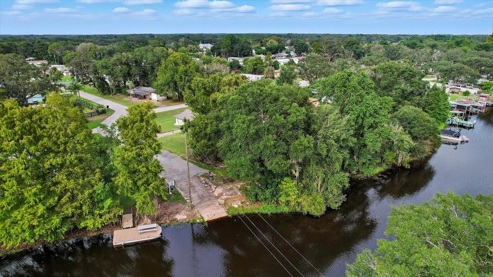 EAST COVE - Residential