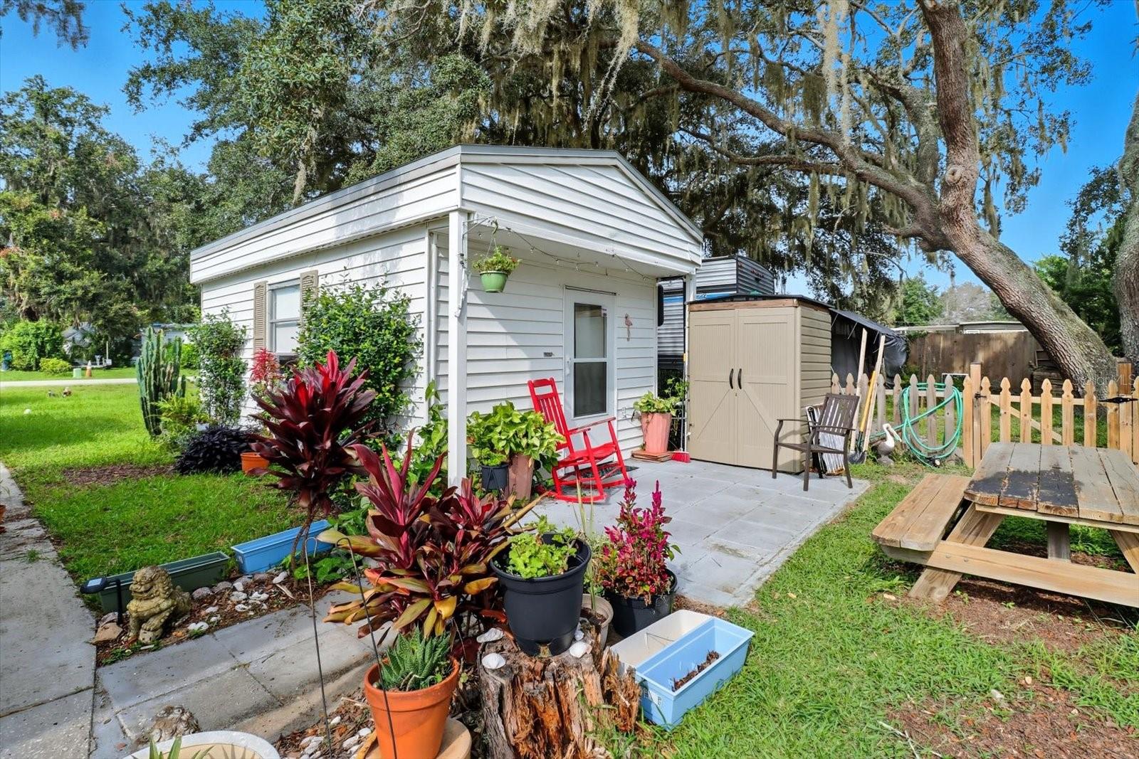 EAST COVE - Residential