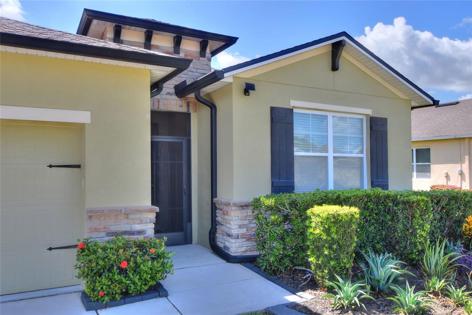 5852 MARSH LANDING DRIVE