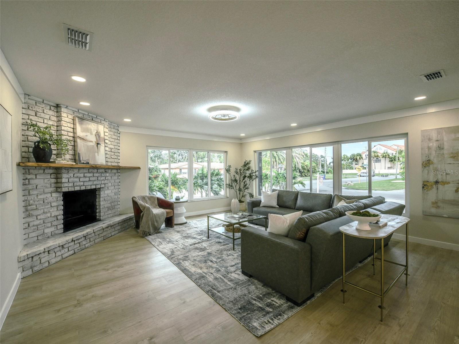6400 MOCKINGBIRD WAY S