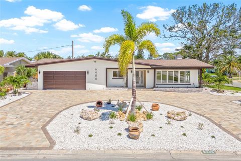 Photo of 6400 Mockingbird Way S, St Petersburg, FL 33707 (MLS # TB8397891)