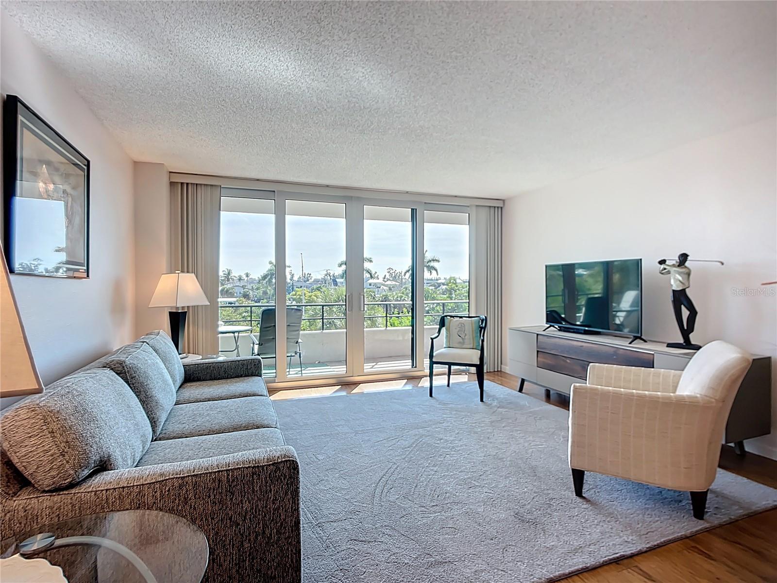 ANCHORAGE - Residential