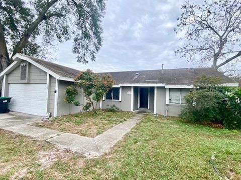 A home in APOPKA