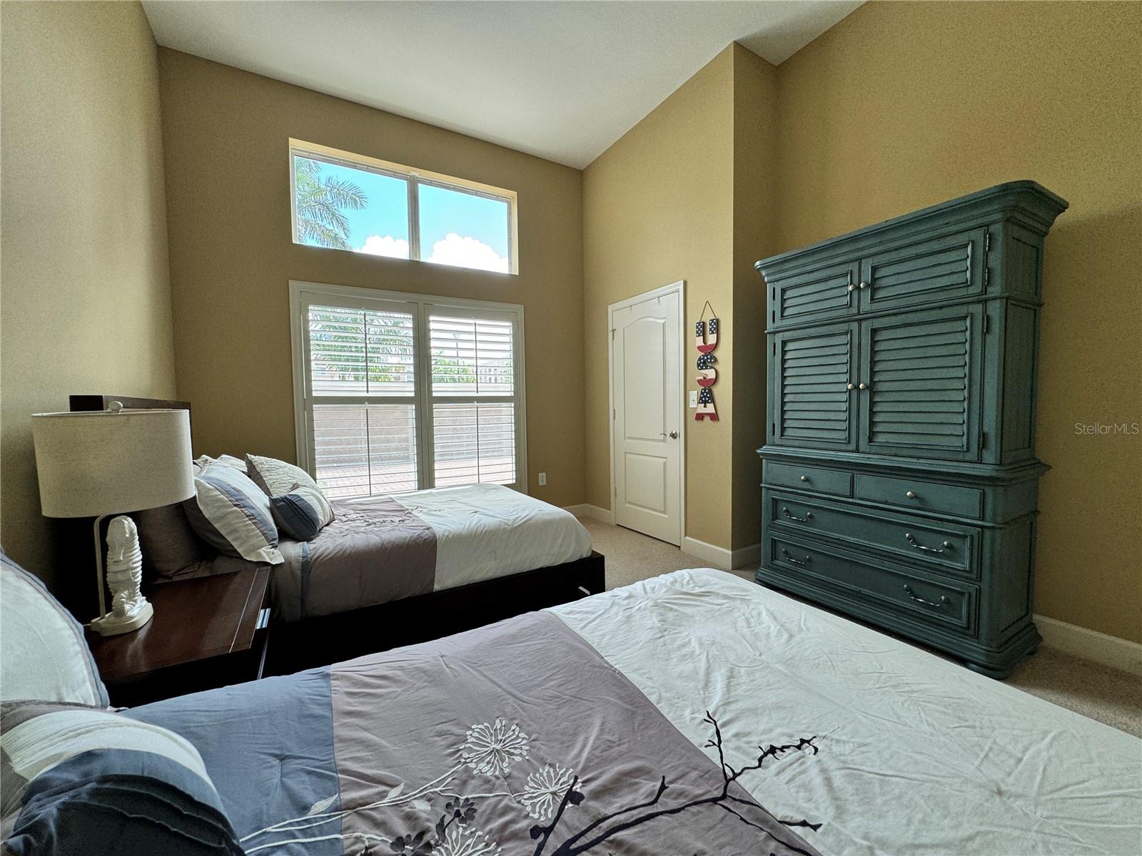 RIVER DANCE A CONDO OR1960/4183 - Residential Lease