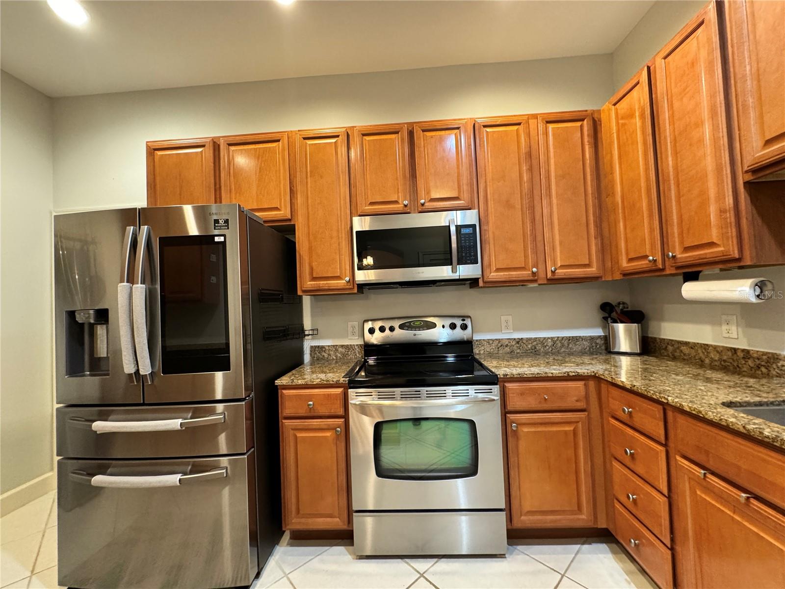 RIVER DANCE A CONDO OR1960/4183 - Residential Lease