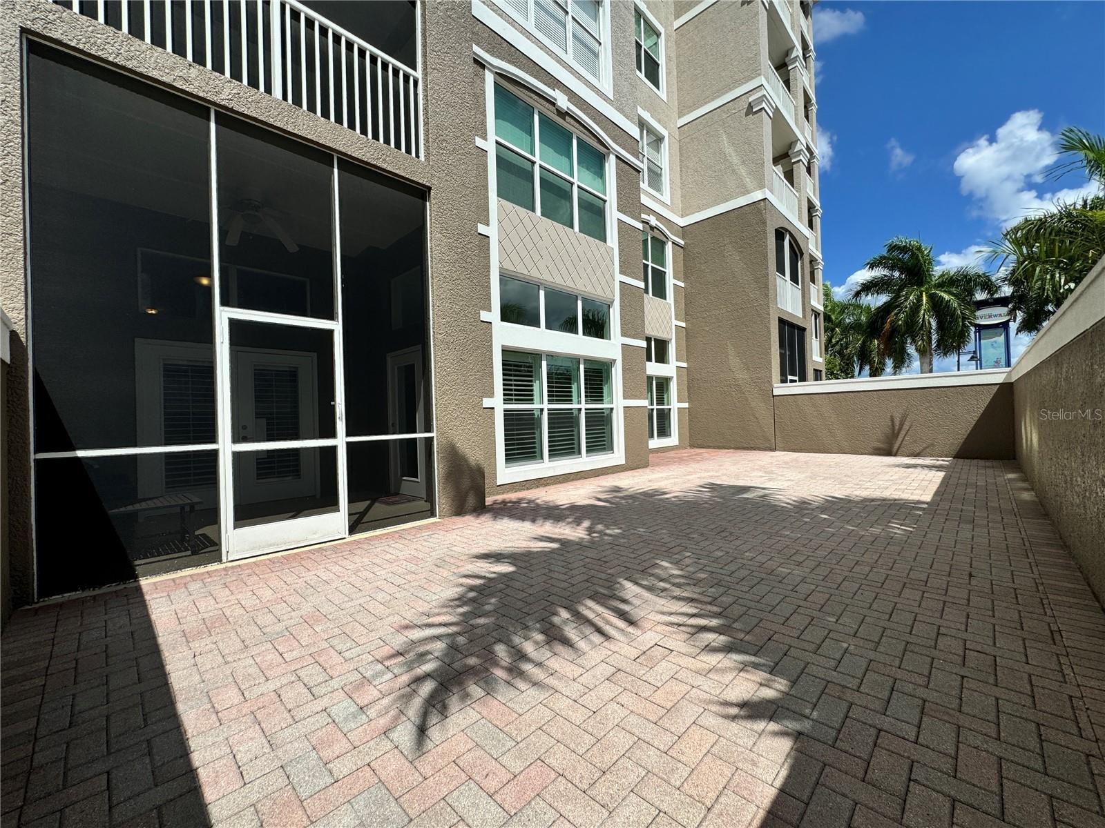 RIVER DANCE A CONDO OR1960/4183 - Residential Lease