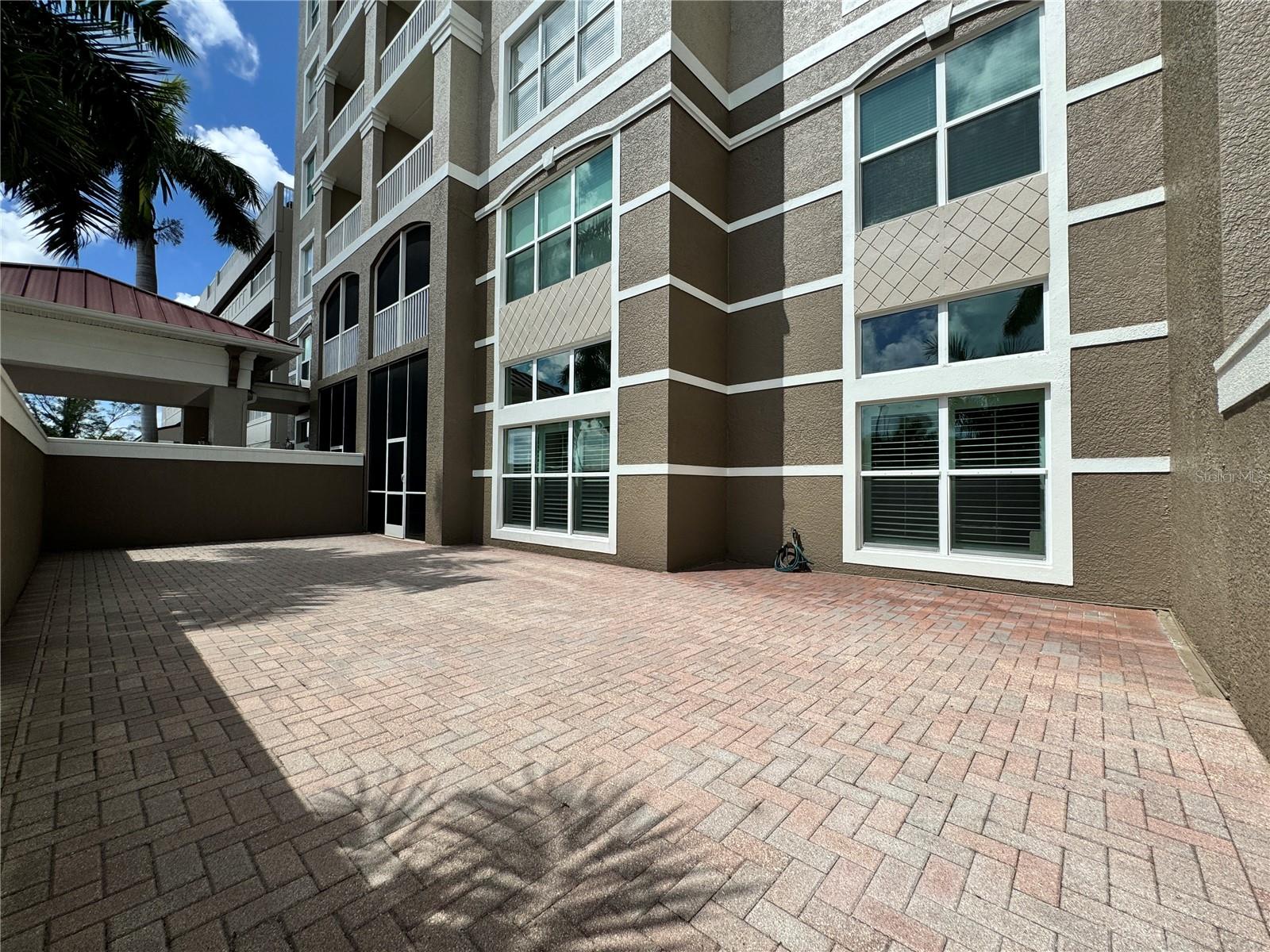 RIVER DANCE A CONDO OR1960/4183 - Residential Lease