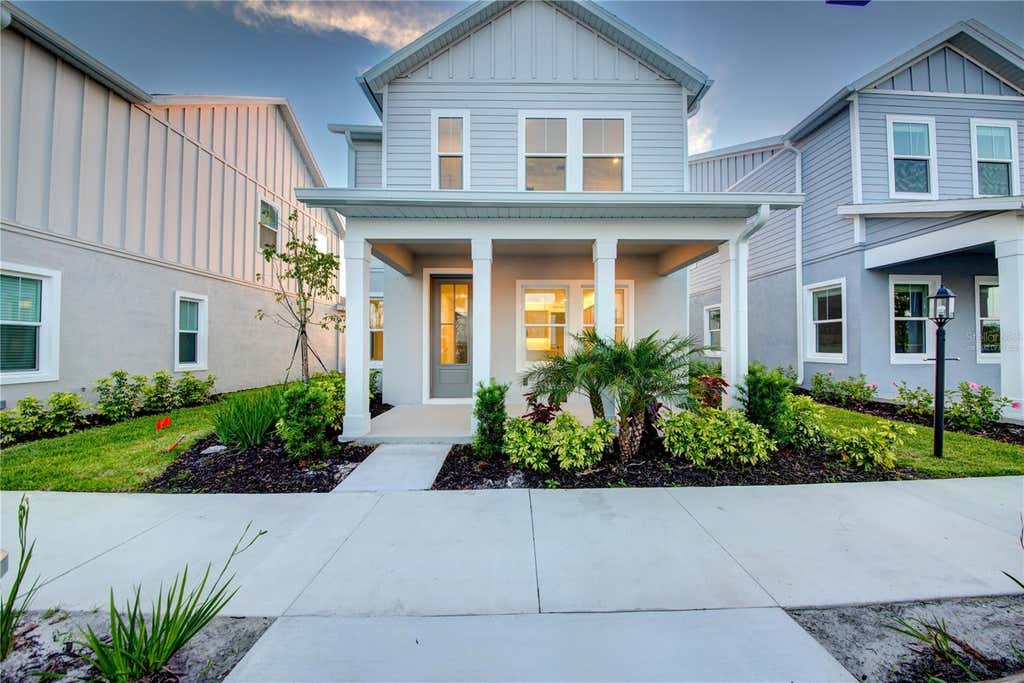 Photo of 140 Thorne Lane, Lakewood Ranch, FL 34240 (MLS # G5116251)