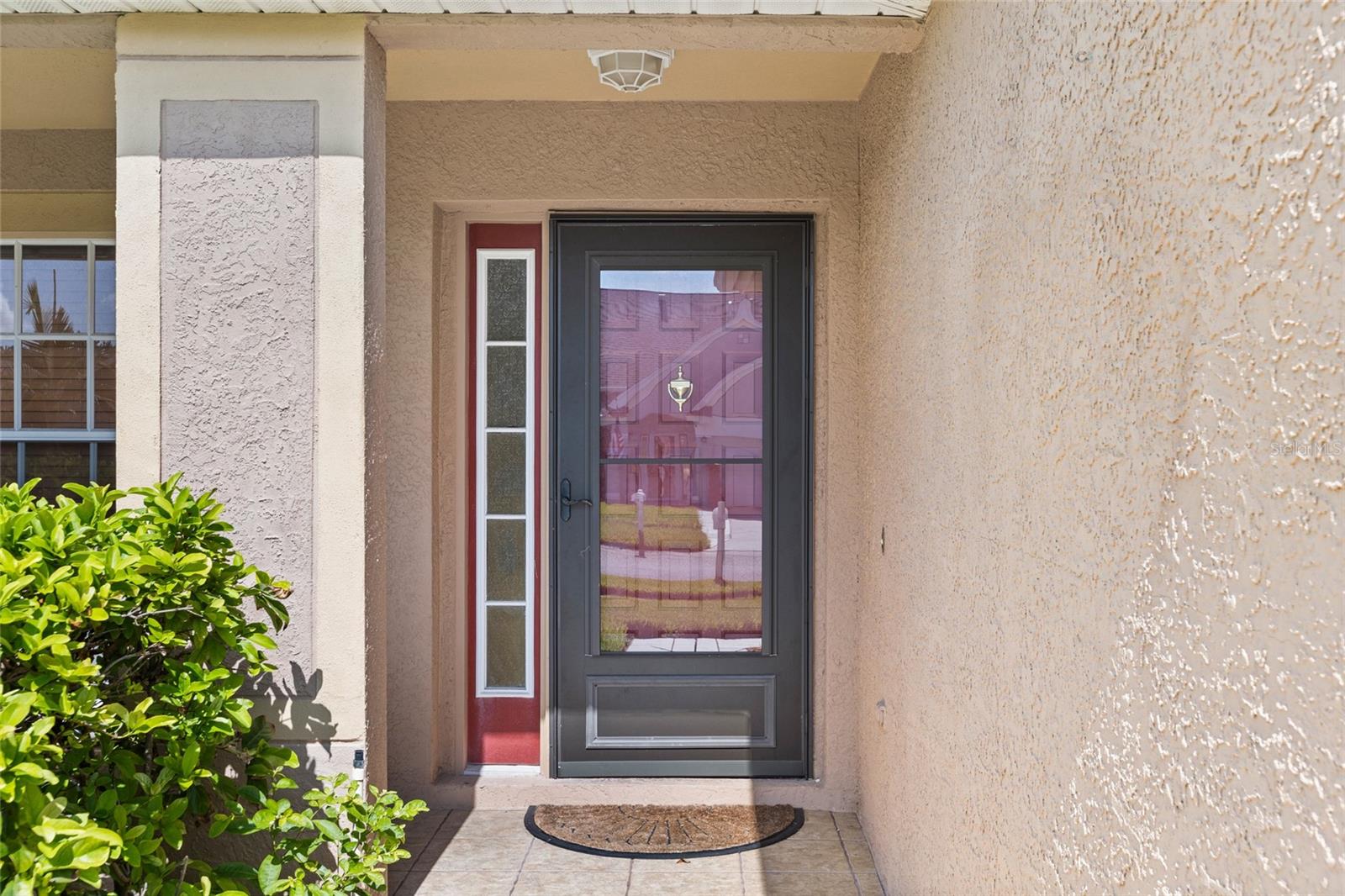 1674 MEADOW OAK LANE