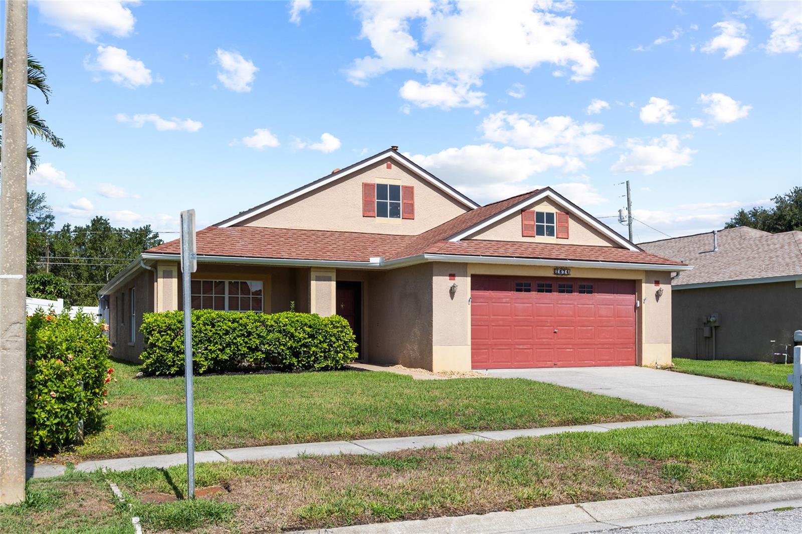 1674 MEADOW OAK LANE