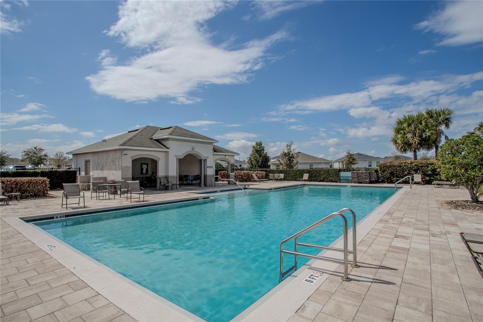 LAKE LUCERNE PH 5 - Residential