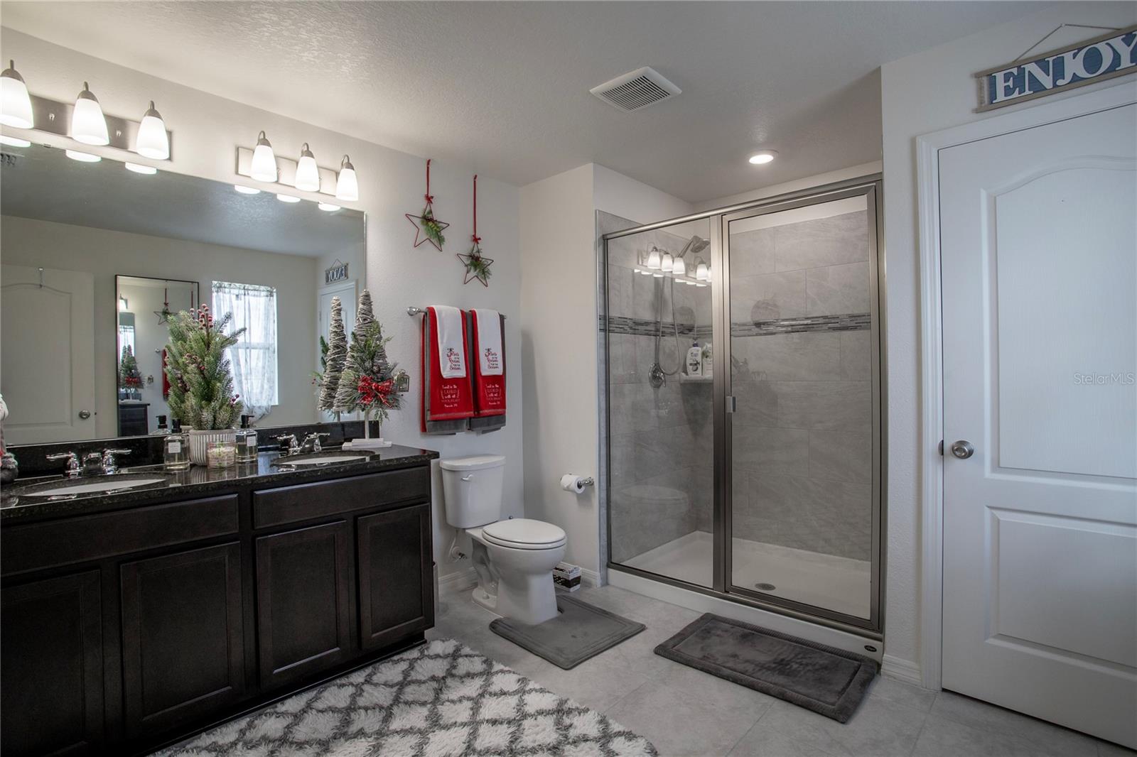 LAKE LUCERNE PH 5 - Residential