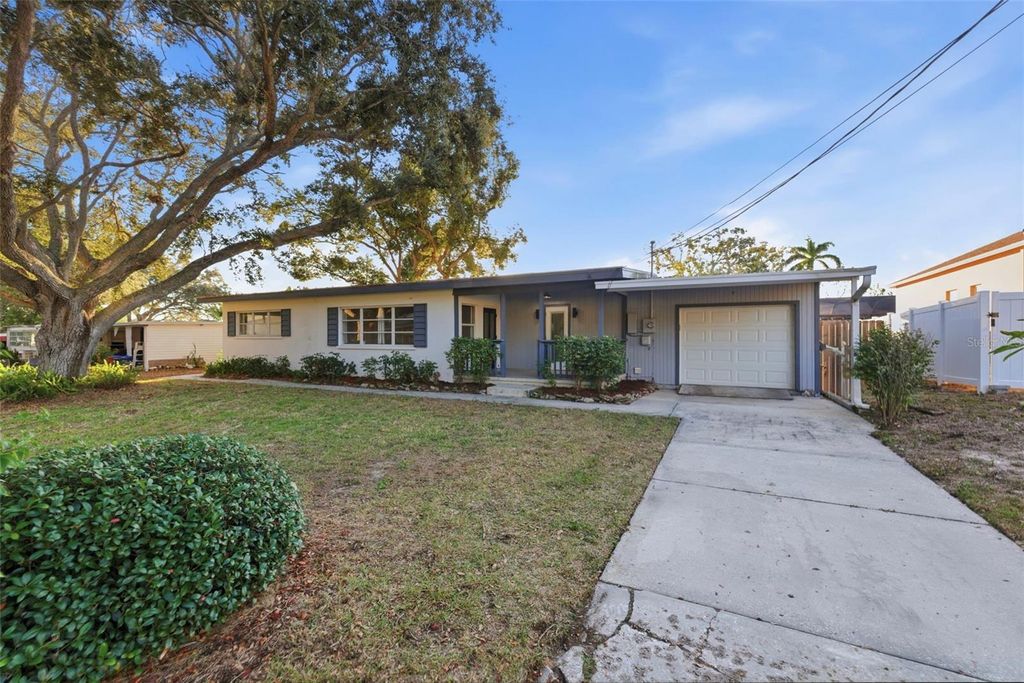 Photo of 7198 121st Way, Seminole, FL 33772 (MLS # TB8460668)