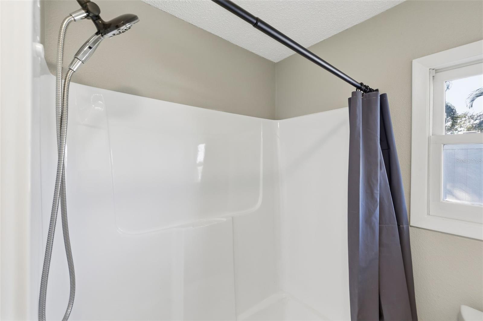 CRESTVIEW ESTATES - Residential