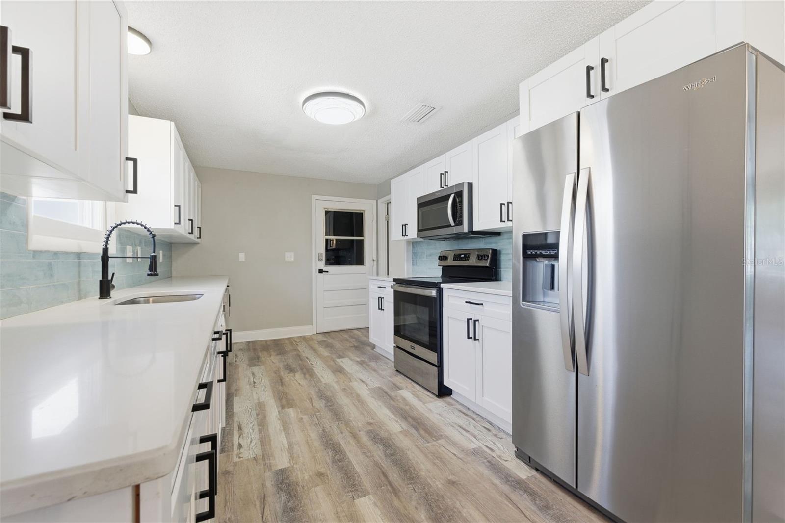 CRESTVIEW ESTATES - Residential