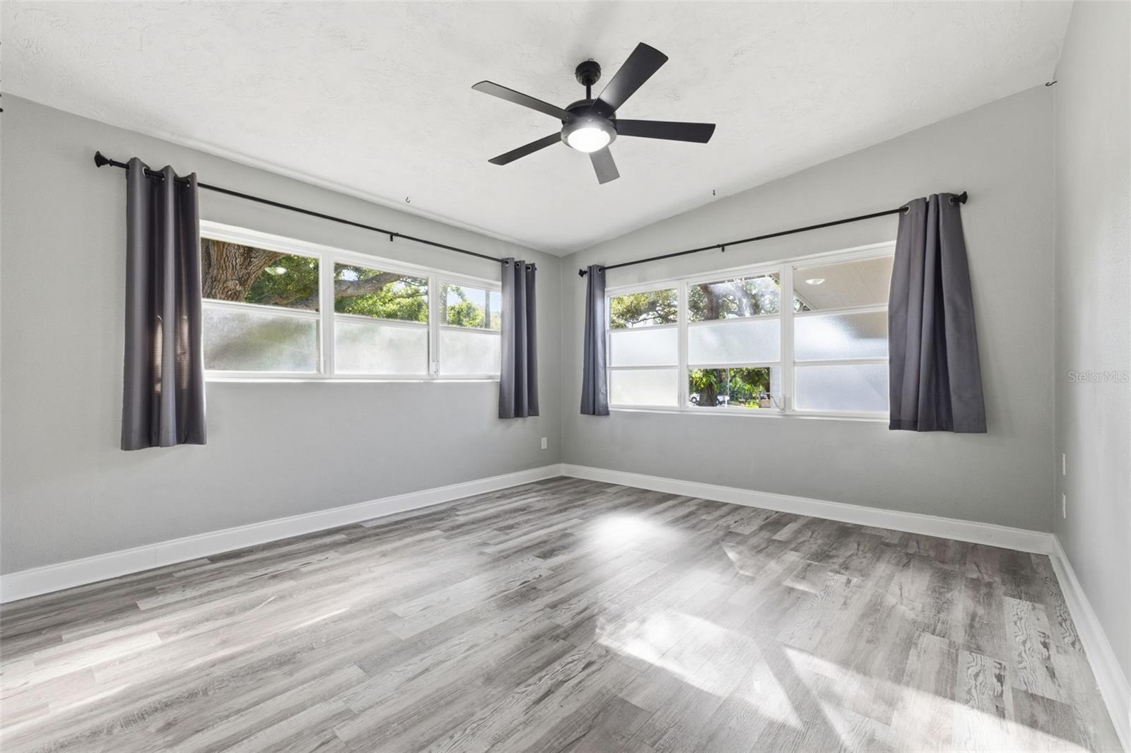 CRESTVIEW ESTATES - Residential