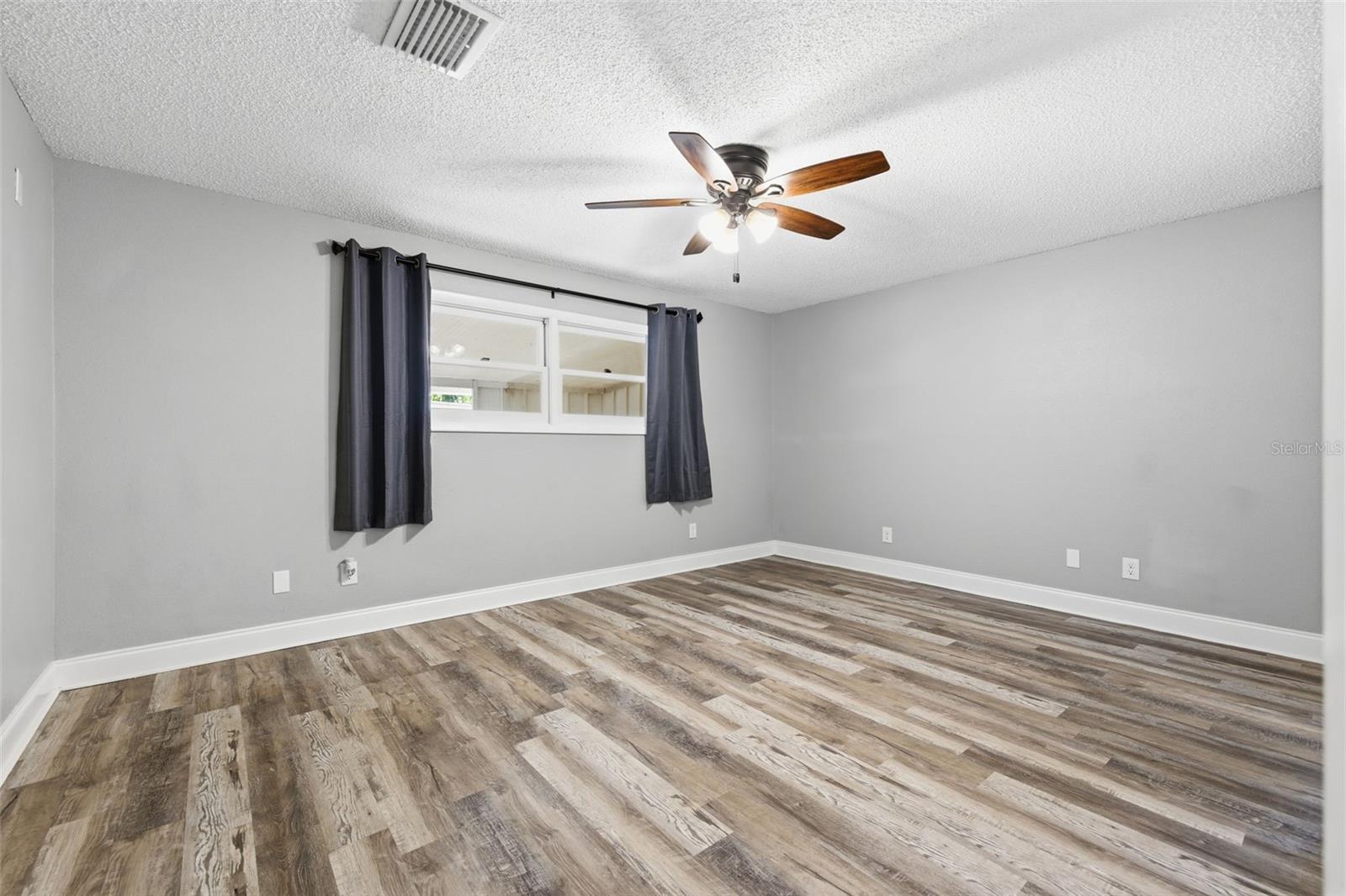 CRESTVIEW ESTATES - Residential