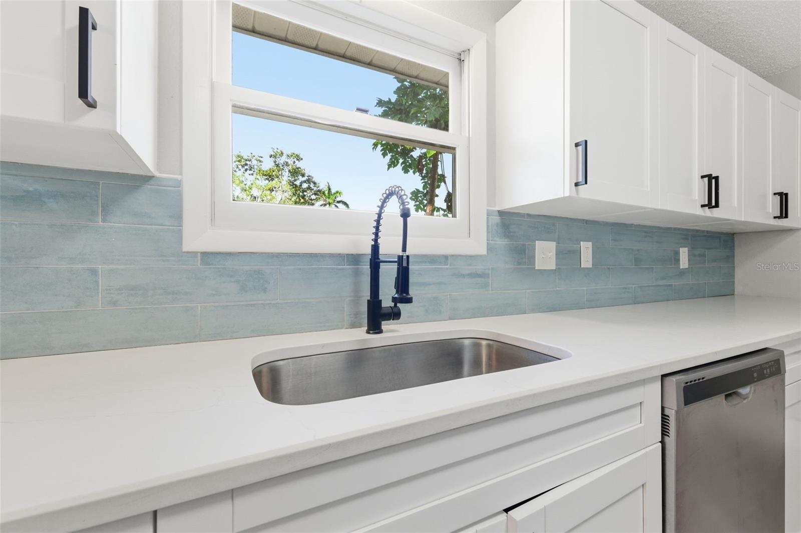 CRESTVIEW ESTATES - Residential