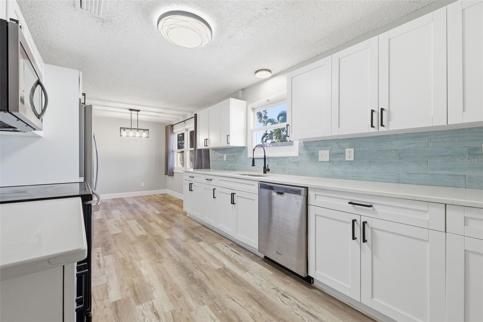 CRESTVIEW ESTATES - Residential