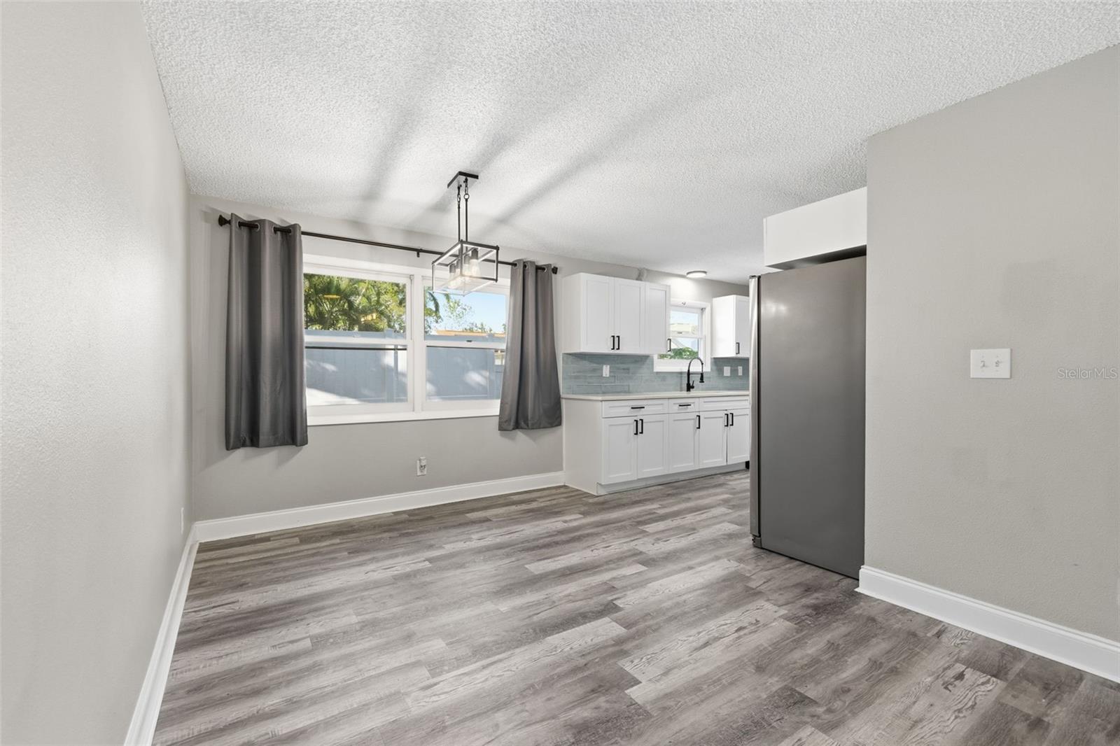 CRESTVIEW ESTATES - Residential