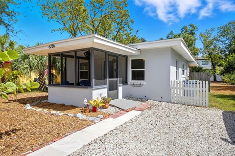 Photo of 6236 S Martindale Avenue, Tampa, FL 33611 (MLS # TB8434499)