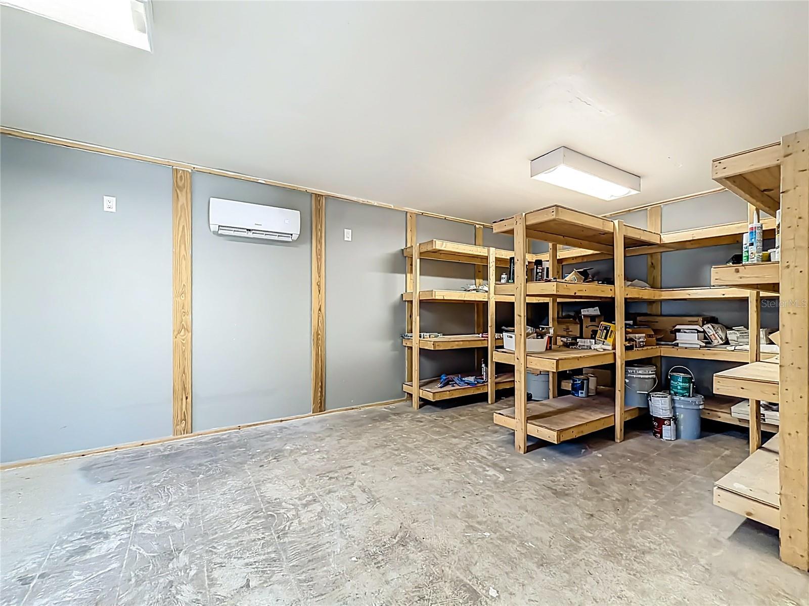 ORANGE LAKE SHORES ADD 01 - Residential