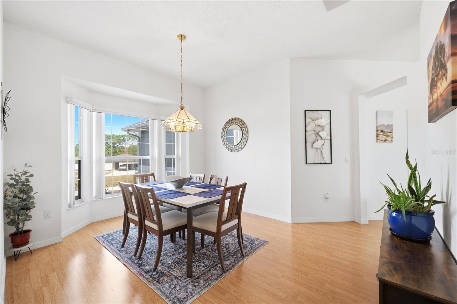 OAKS THE - Residential