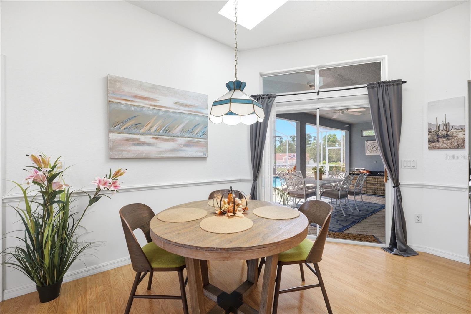 OAKS THE - Residential