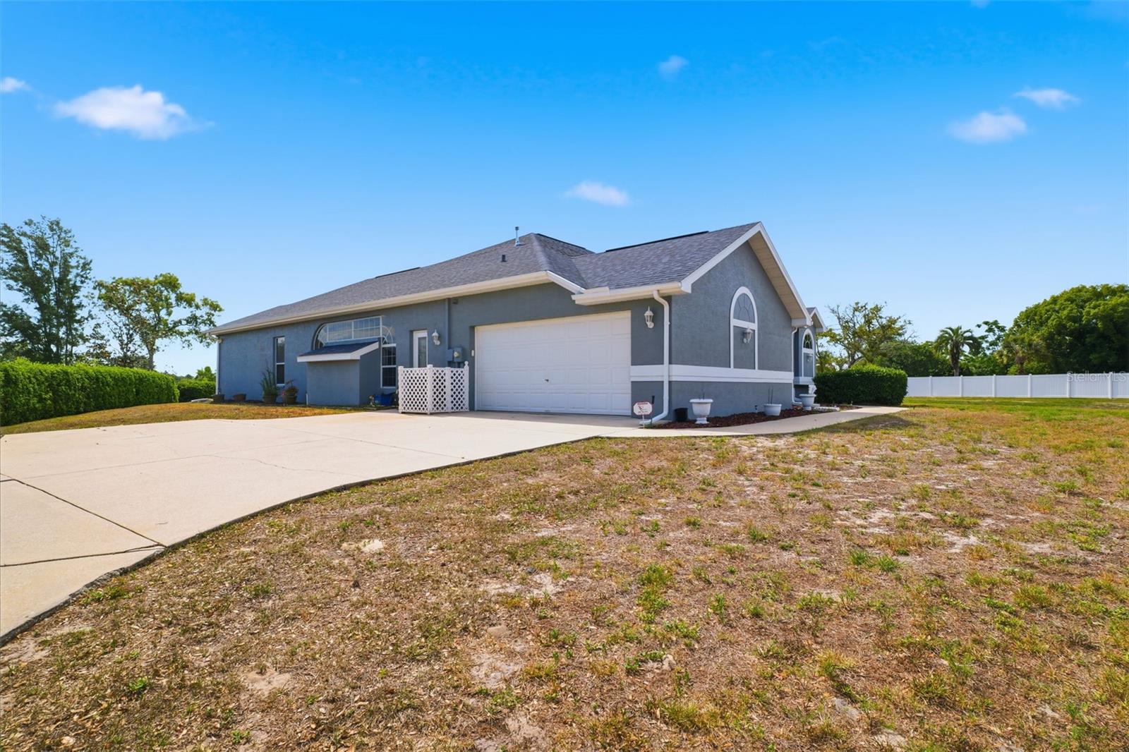 OAKS THE - Residential