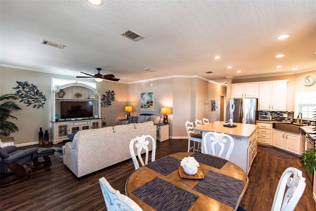 Photo of 9 Freeman Avenue, Punta Gorda, FL 33950 (MLS # C7525224)