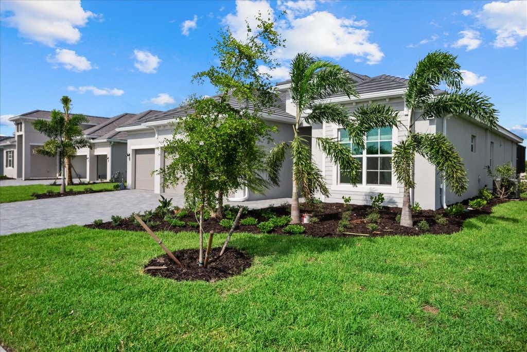 Photo of 5918 Mound Key Run Run, Lakewood Ranch, FL 34211 (MLS # A4700205)