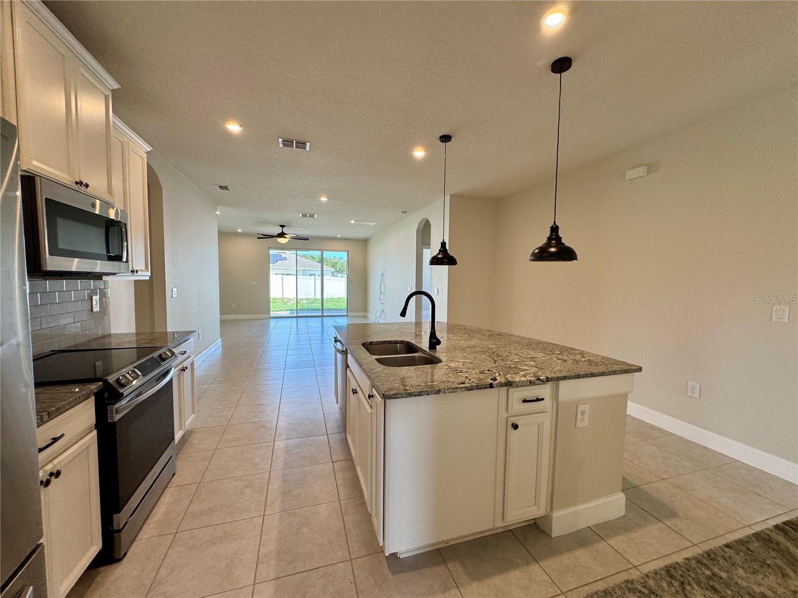 PLEASANT HILL ESTATES - Residential Lease