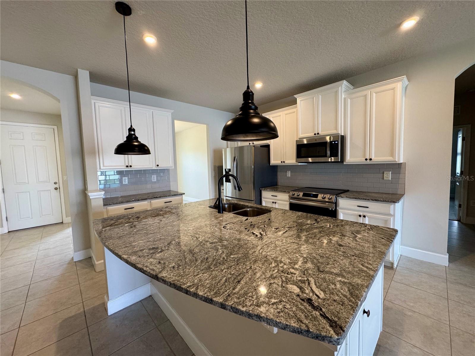 PLEASANT HILL ESTATES - Residential Lease