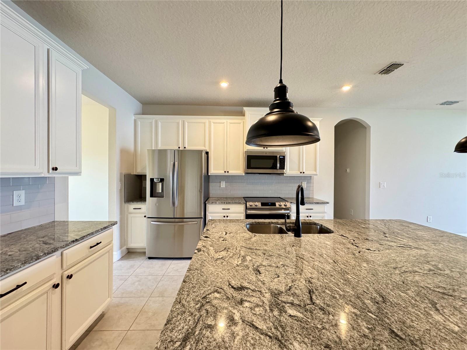 PLEASANT HILL ESTATES - Residential Lease